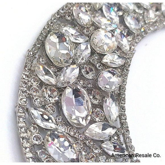 Isaac Mizrahi Live! Multishape Crystal Collar Statement Necklace 15" Silvertone - Picture 3 of 8